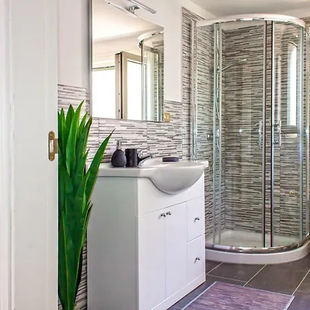 Apartment Dimoradi |sitcase *